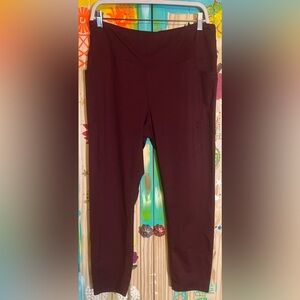 Muuv Burgundy leggings